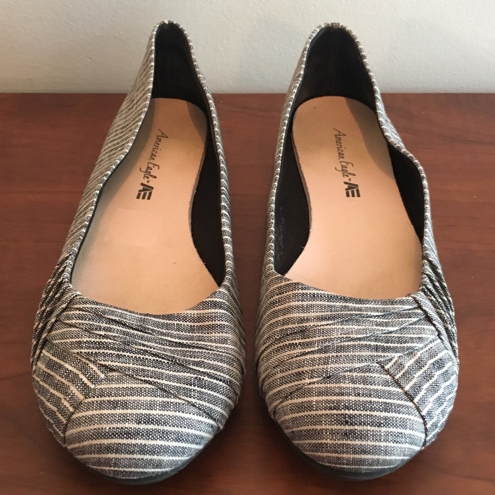 American Eagle flats